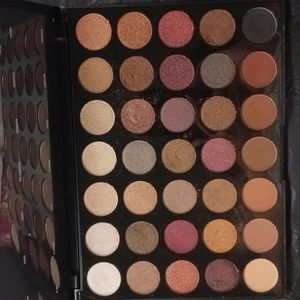 Morphe 35F eyeshadow